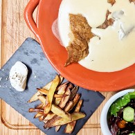 Tofu com puré e esparregado de couve toscana