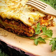 Tofu crocante com arroz de grelos e salada de  quinoa